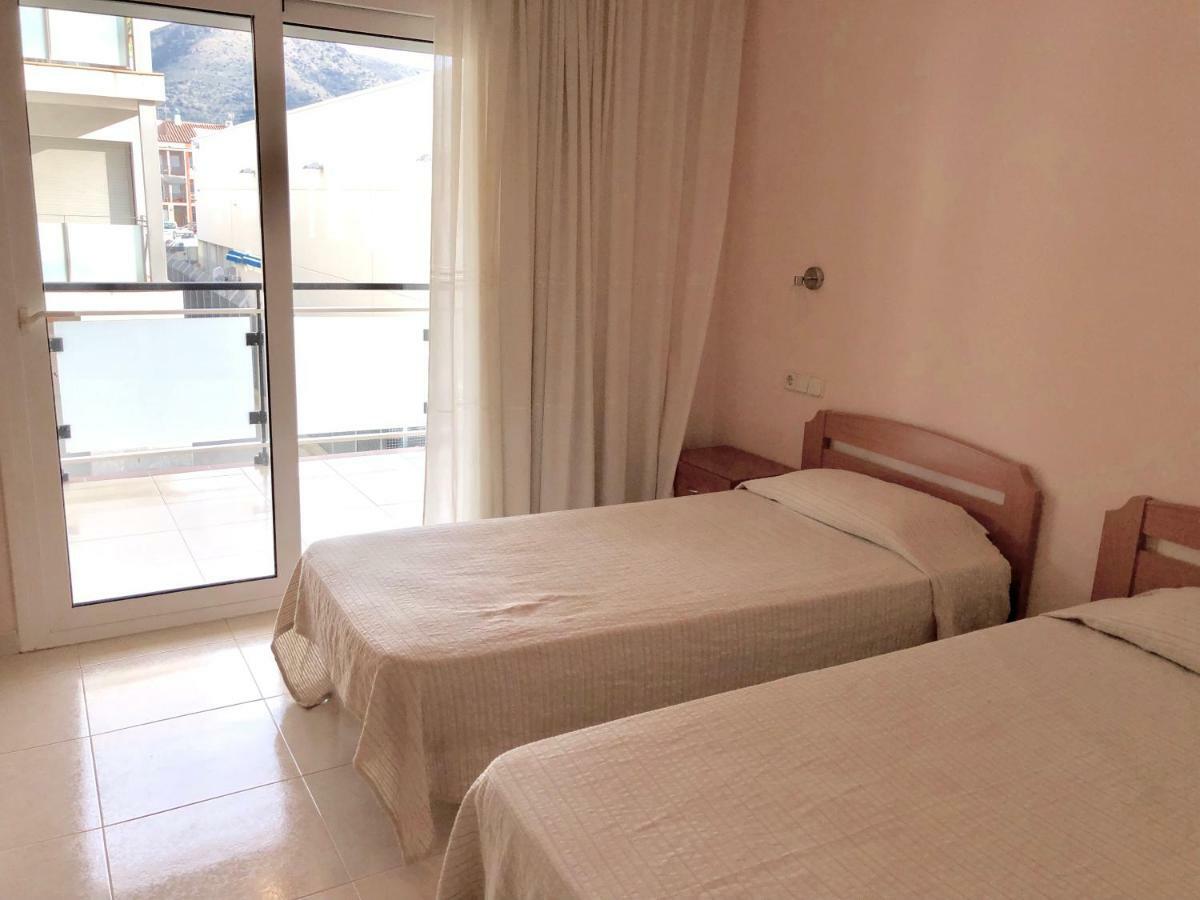 Apartamentos Benet Roses Exterior photo